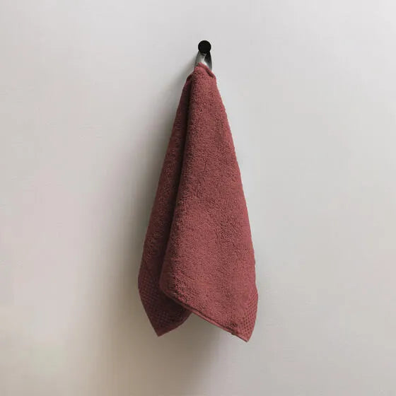 Luxe bordeaux Florence gastendoeken (3 stuks) van 100% GOTS-katoen, 600 g/m², hoge kwaliteit, zacht en absorberend.