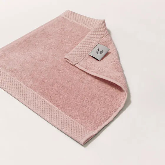Luxe oudroze Florence gezichtsdoeken (4 stuks) van 100% GOTS-katoen, 600 g/m², hoge kwaliteit, zacht en absorberend.