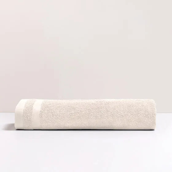 Duurzame paddenstoel Luna maxi badhanddoek van 67% gerecycled katoen en 33% polyester, 500 g/m², hoge kwaliteit, zacht, absorberend en sneldrogend.